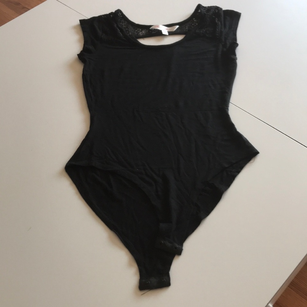 XS bodysuit 😻